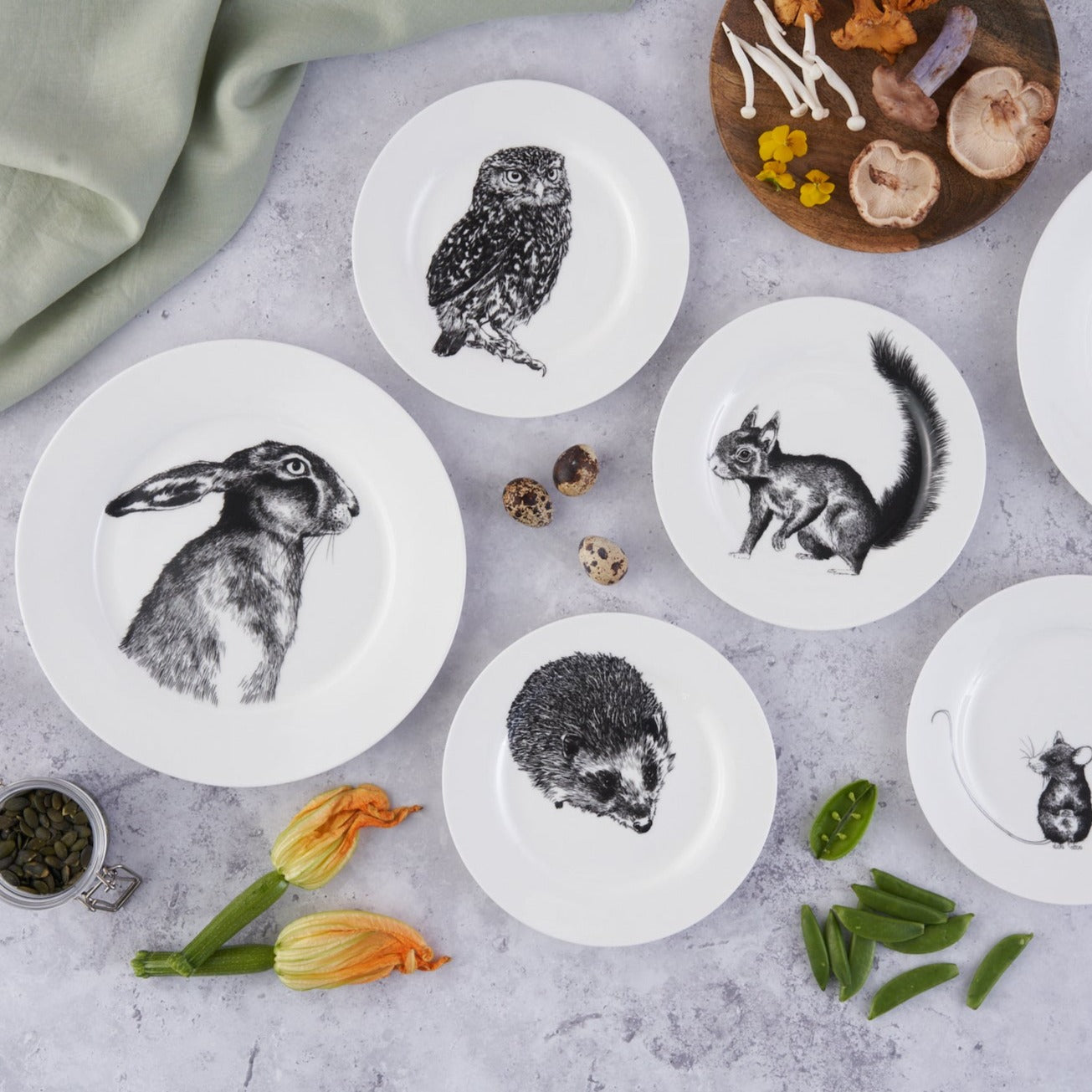 British Wildlife Collection - Hare dinner plate