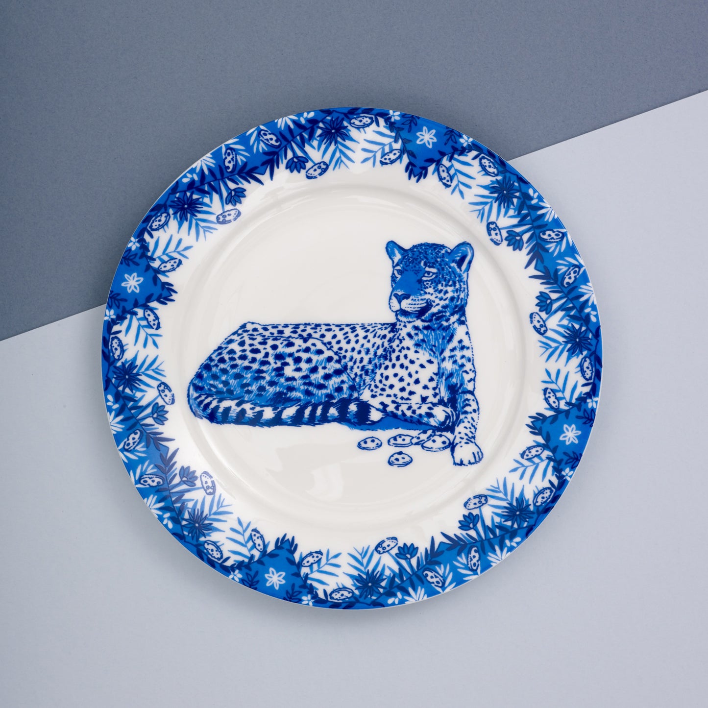 Leopard Willow pattern side plate